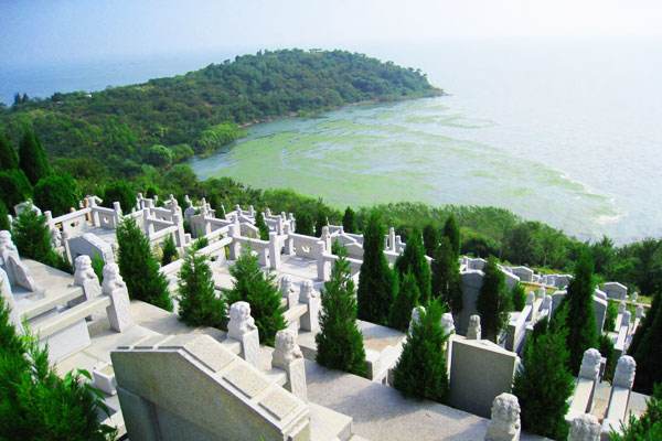 上海墓地谈墓地价格会下降吗?