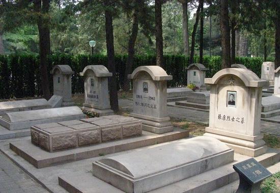 浅谈墓地周围的风水禁忌有哪些?